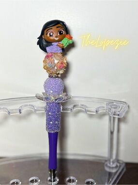 Handmade Isabella inspired Pen